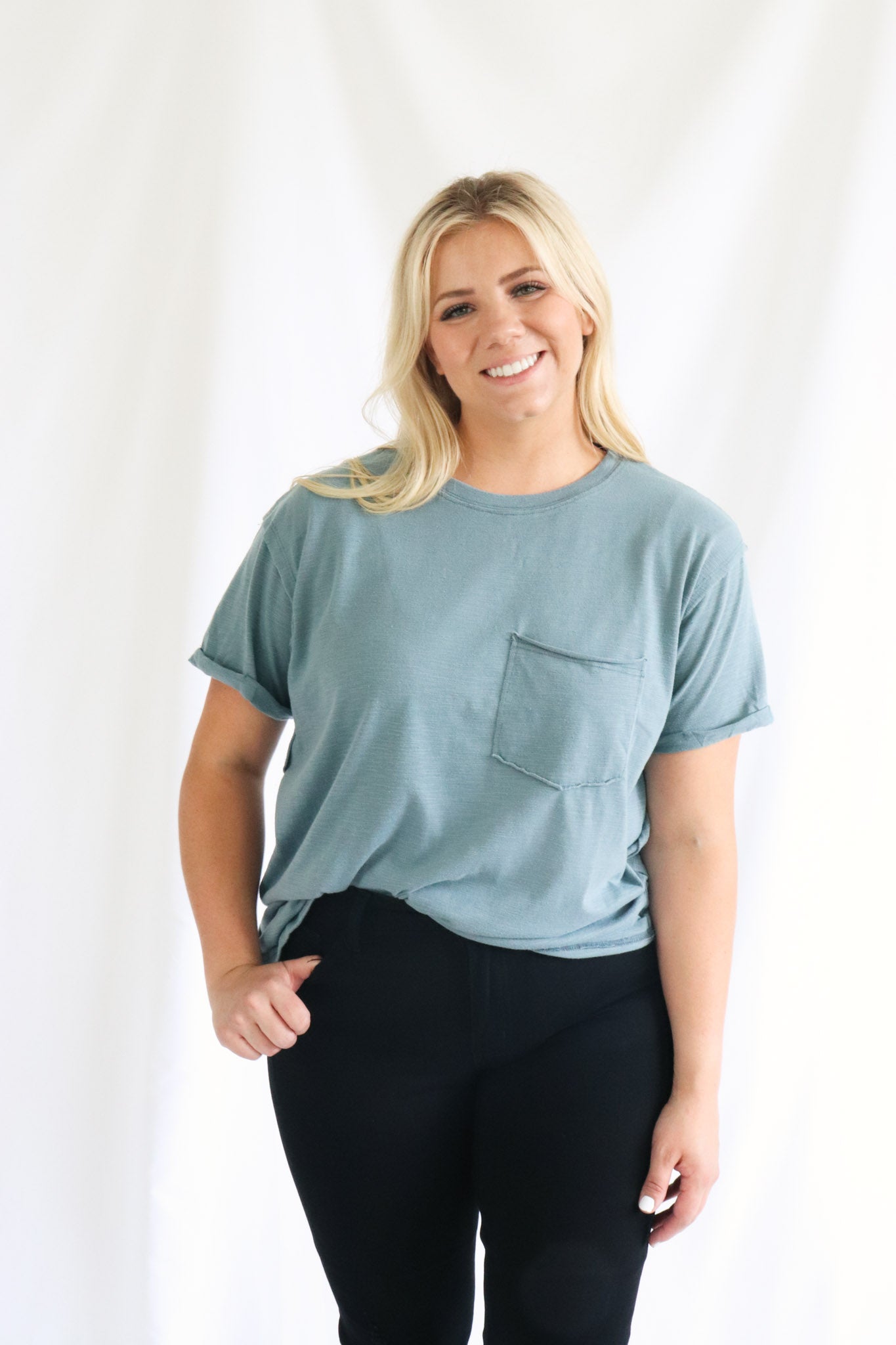 Claire Pocket Tee - Brooklynn Avenue