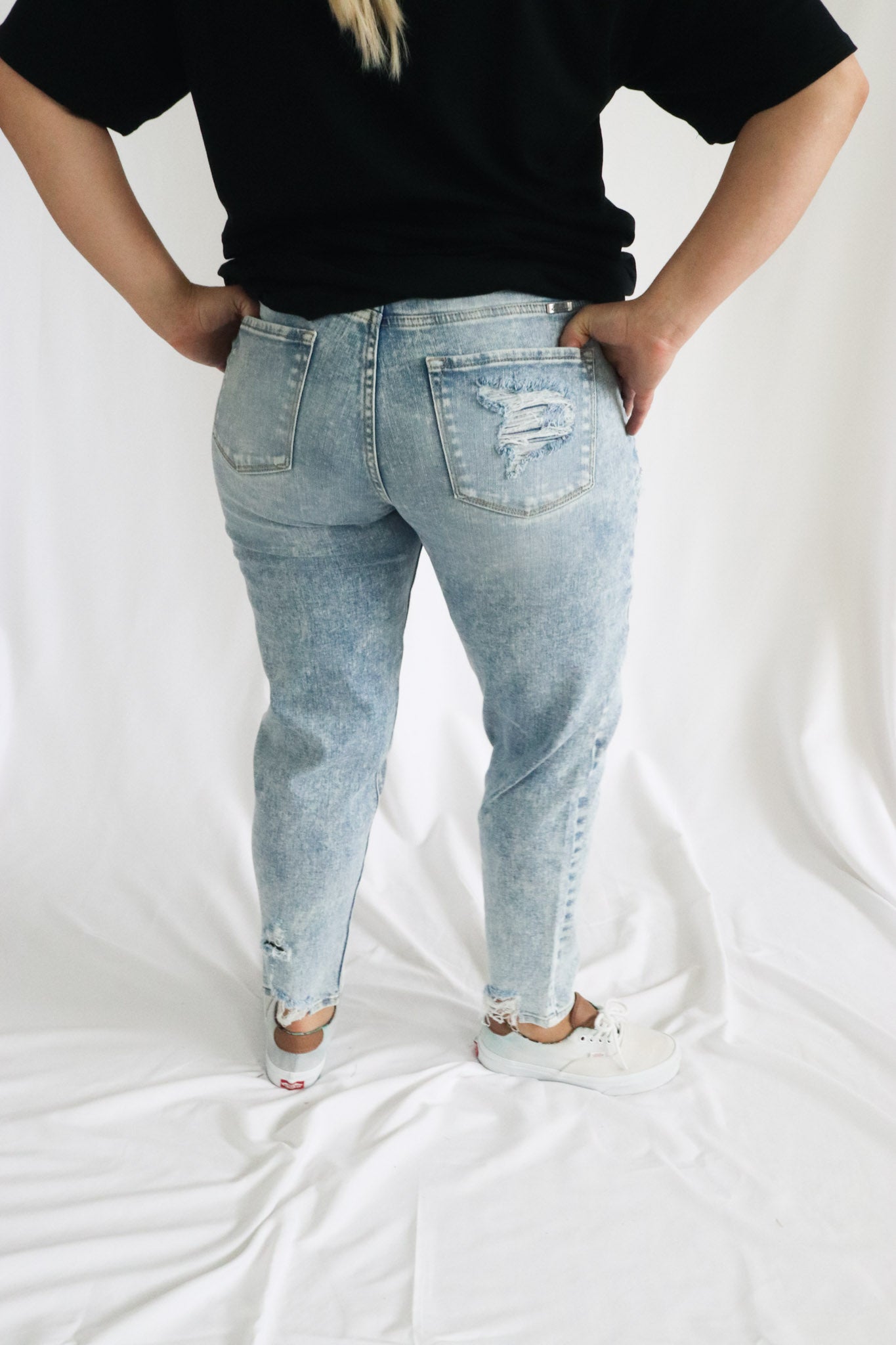 Kancan Distressed Mom Jeans - Brooklynn Avenue