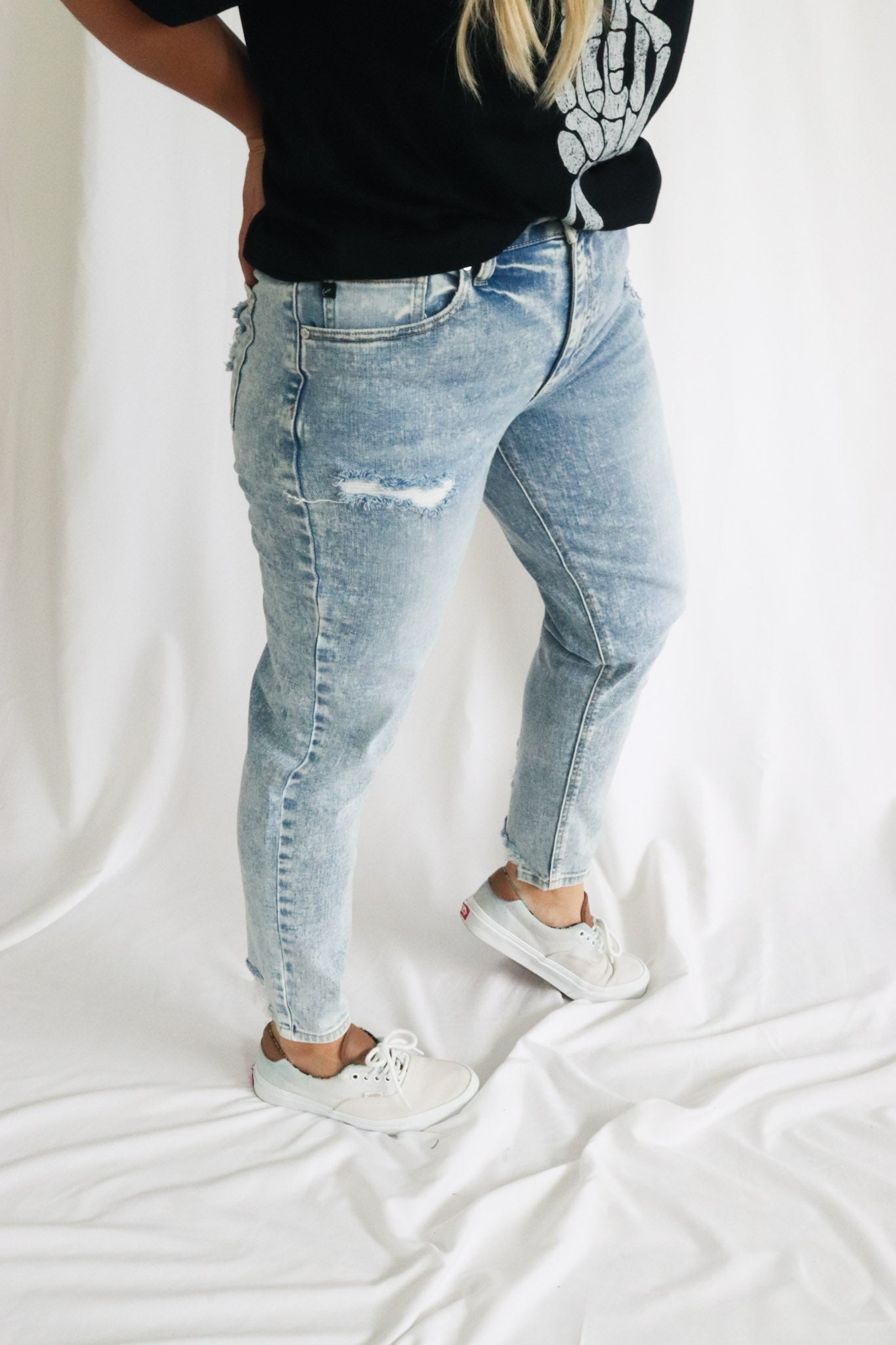 Kancan Distressed Mom Jeans - Brooklynn Avenue