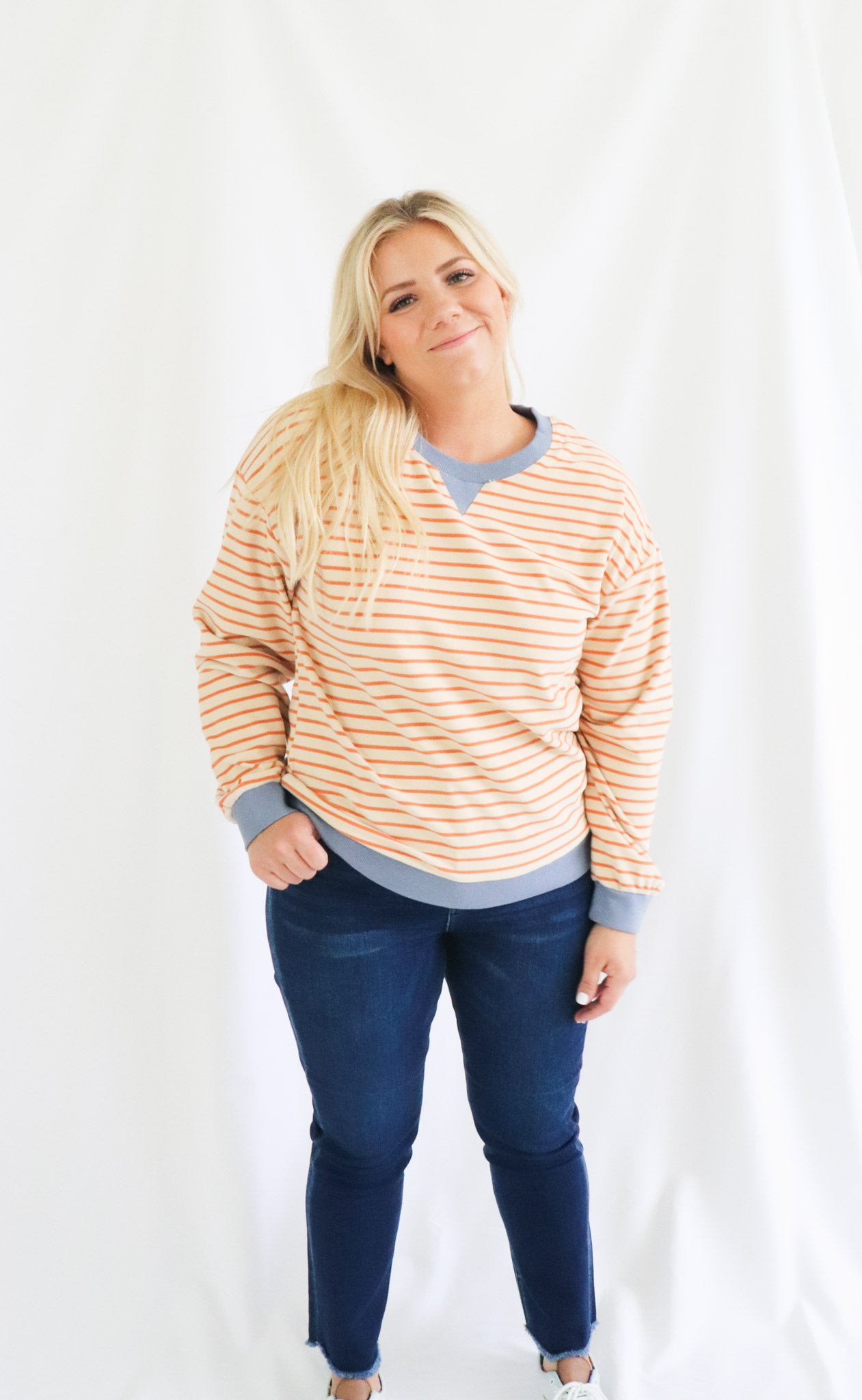 Mary Sweatshirt in Tangerine