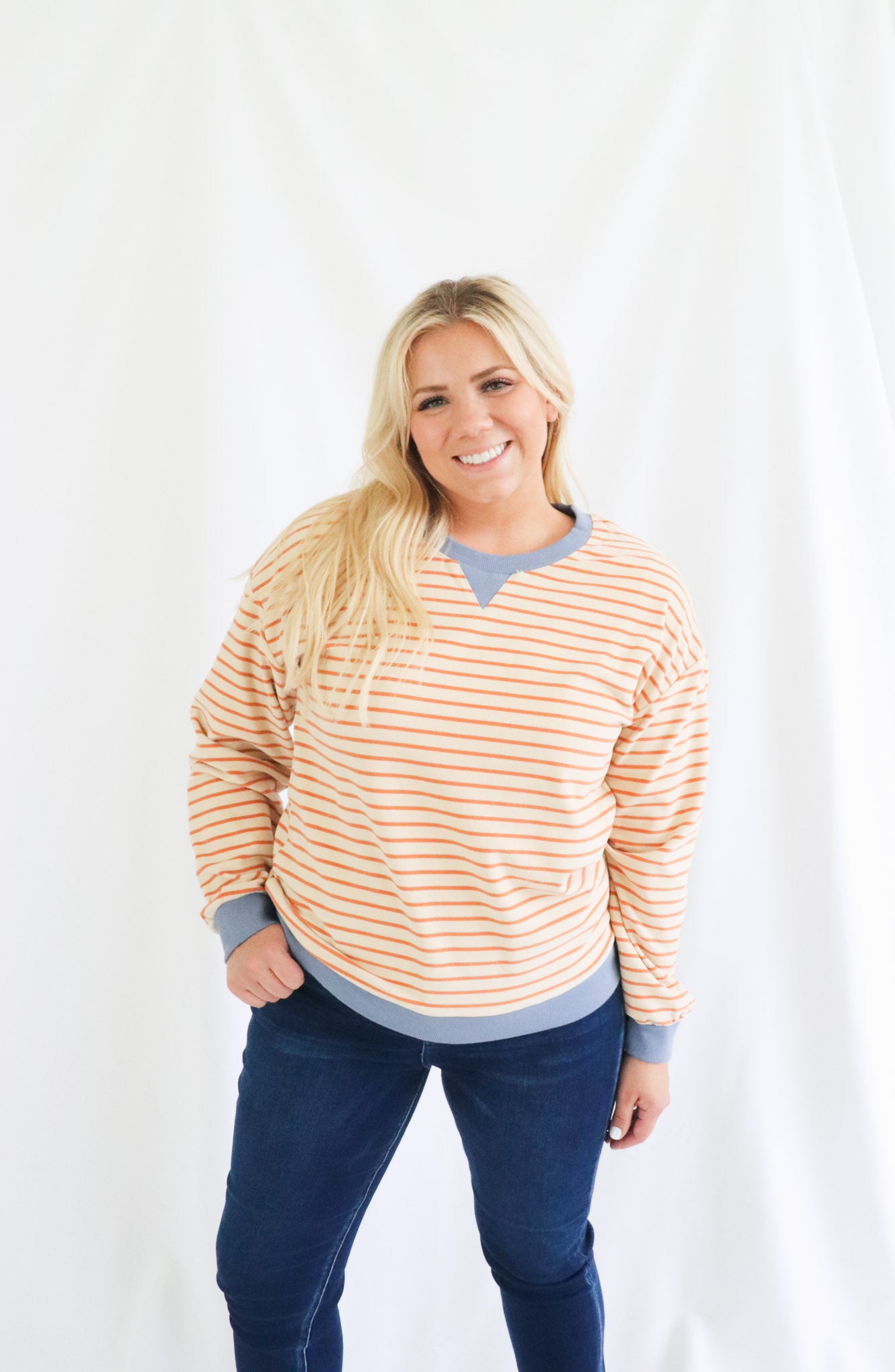 Mary Sweatshirt in Tangerine